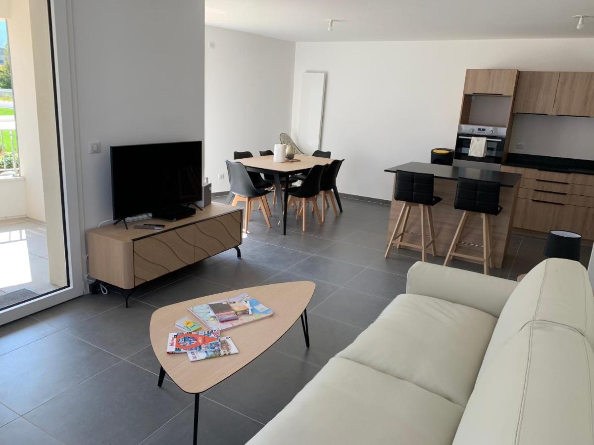 O Pure Apartment Анси Екстериор снимка