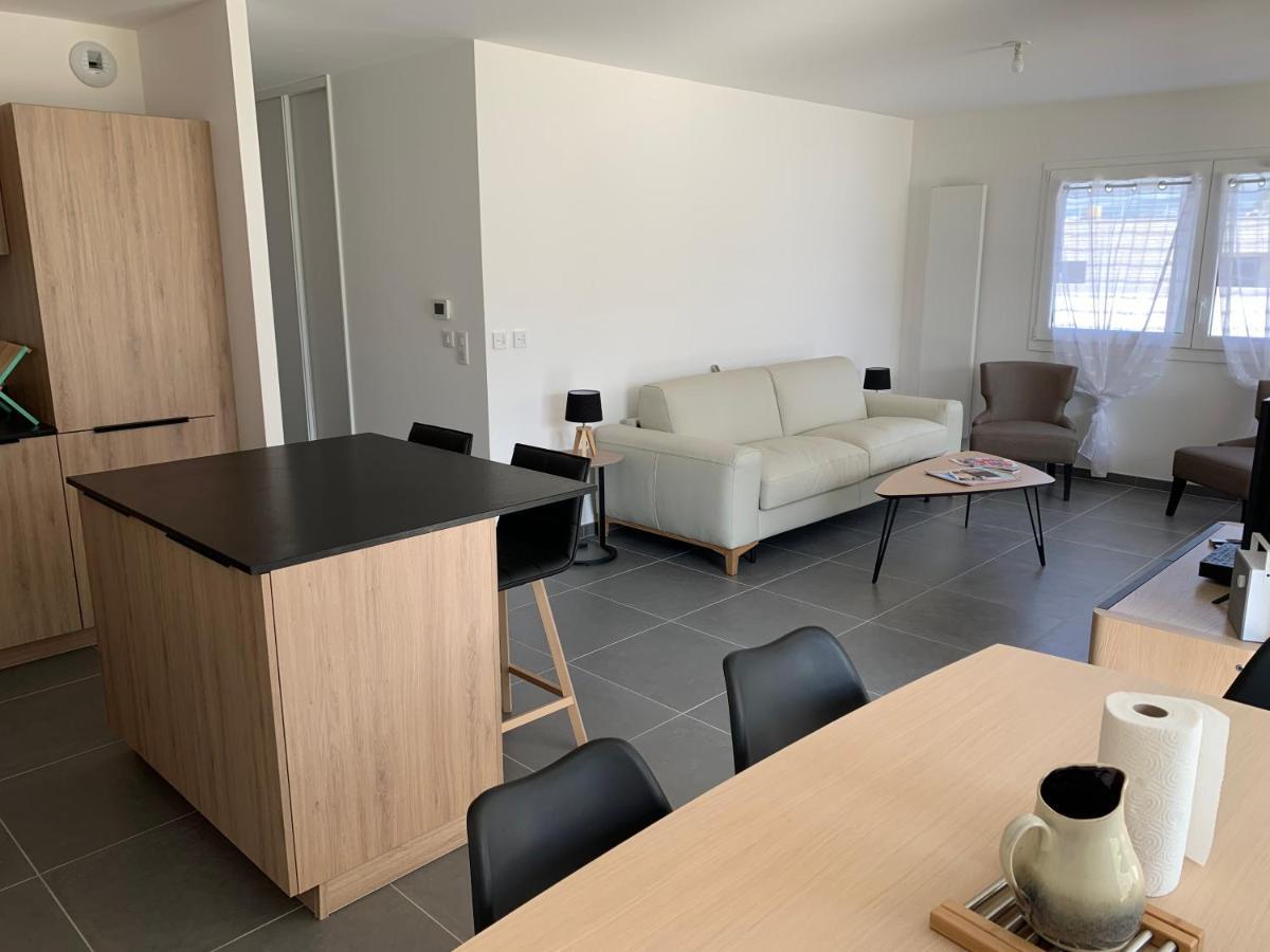 O Pure Apartment Анси Екстериор снимка