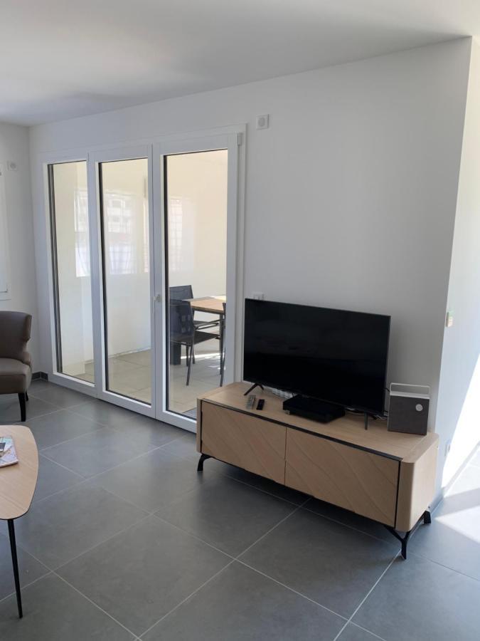 O Pure Apartment Анси Екстериор снимка