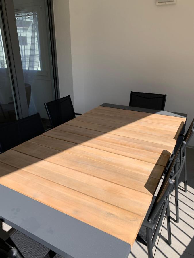 O Pure Apartment Анси Екстериор снимка